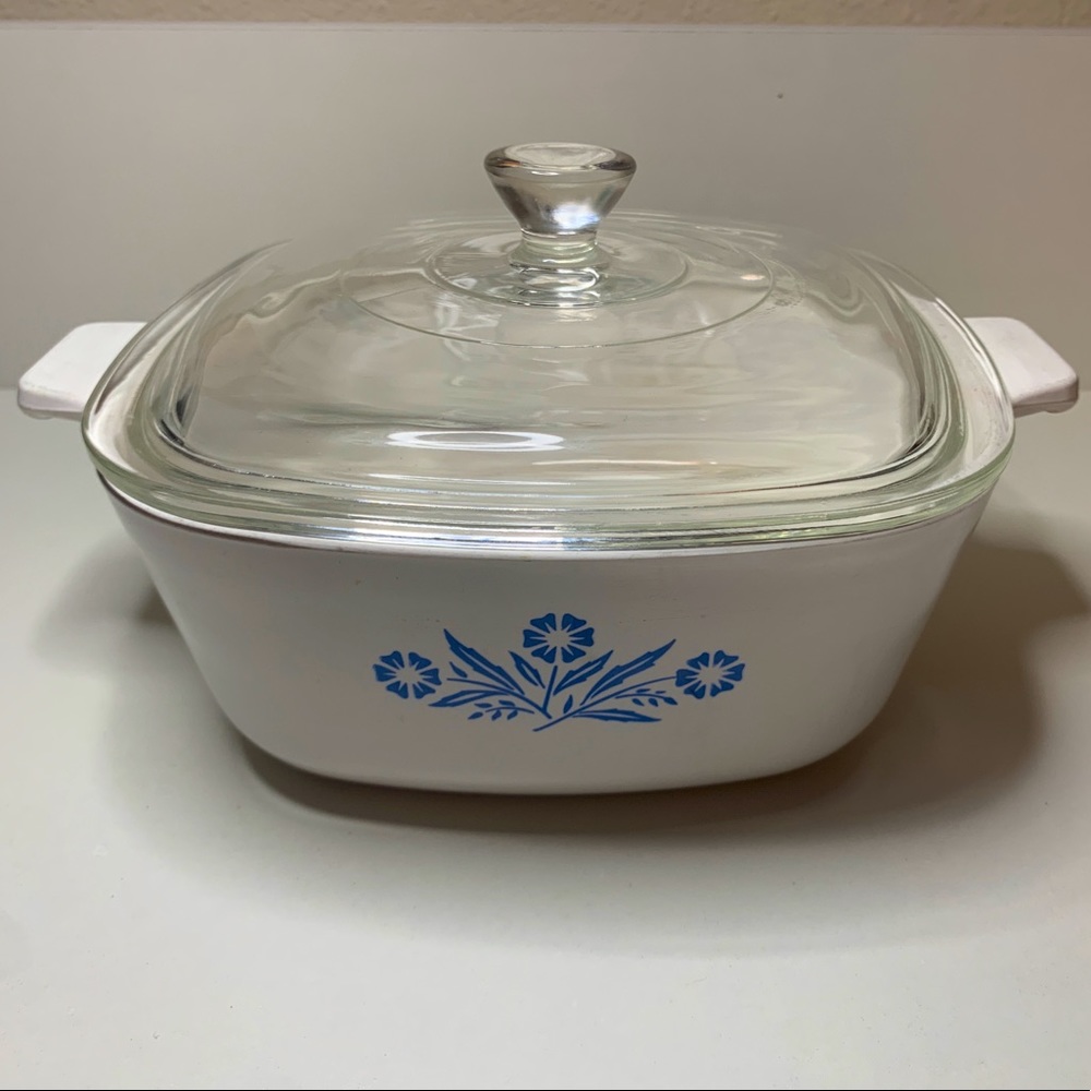Vintage (1966-1969) CorningWare P-1 1/2-B Cornflower Blue 1 1/2 QT Dish